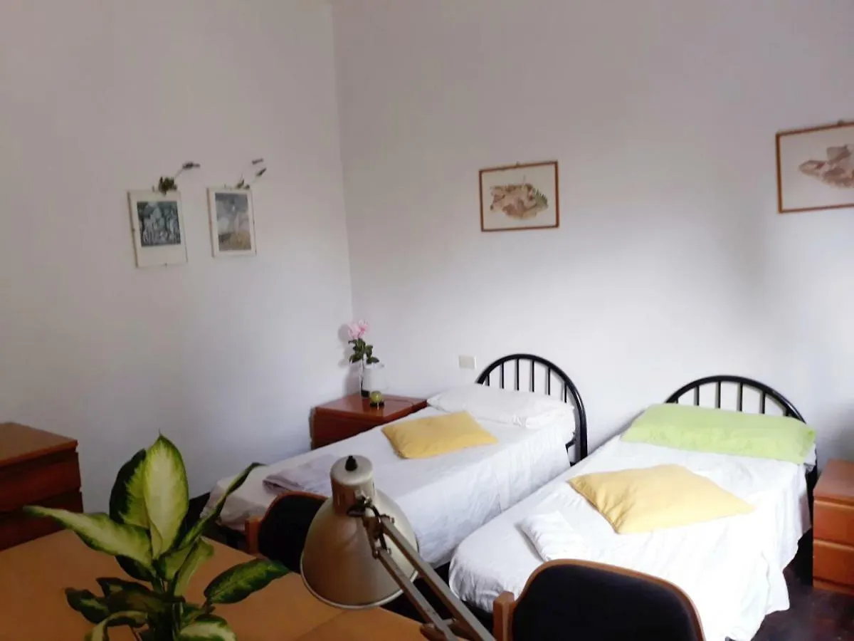 Bed In Siena Guest House