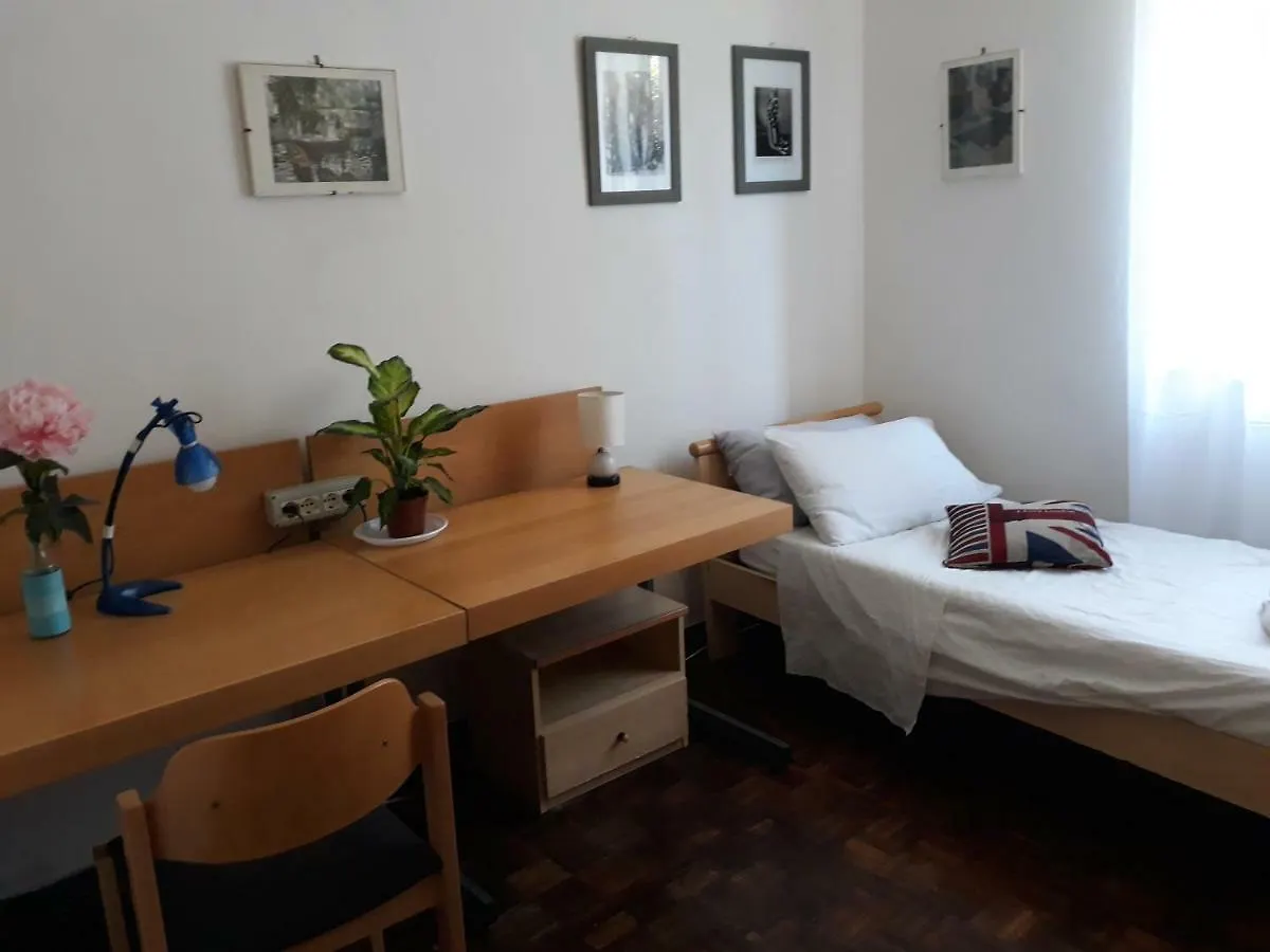 Bed In Siena Hotel