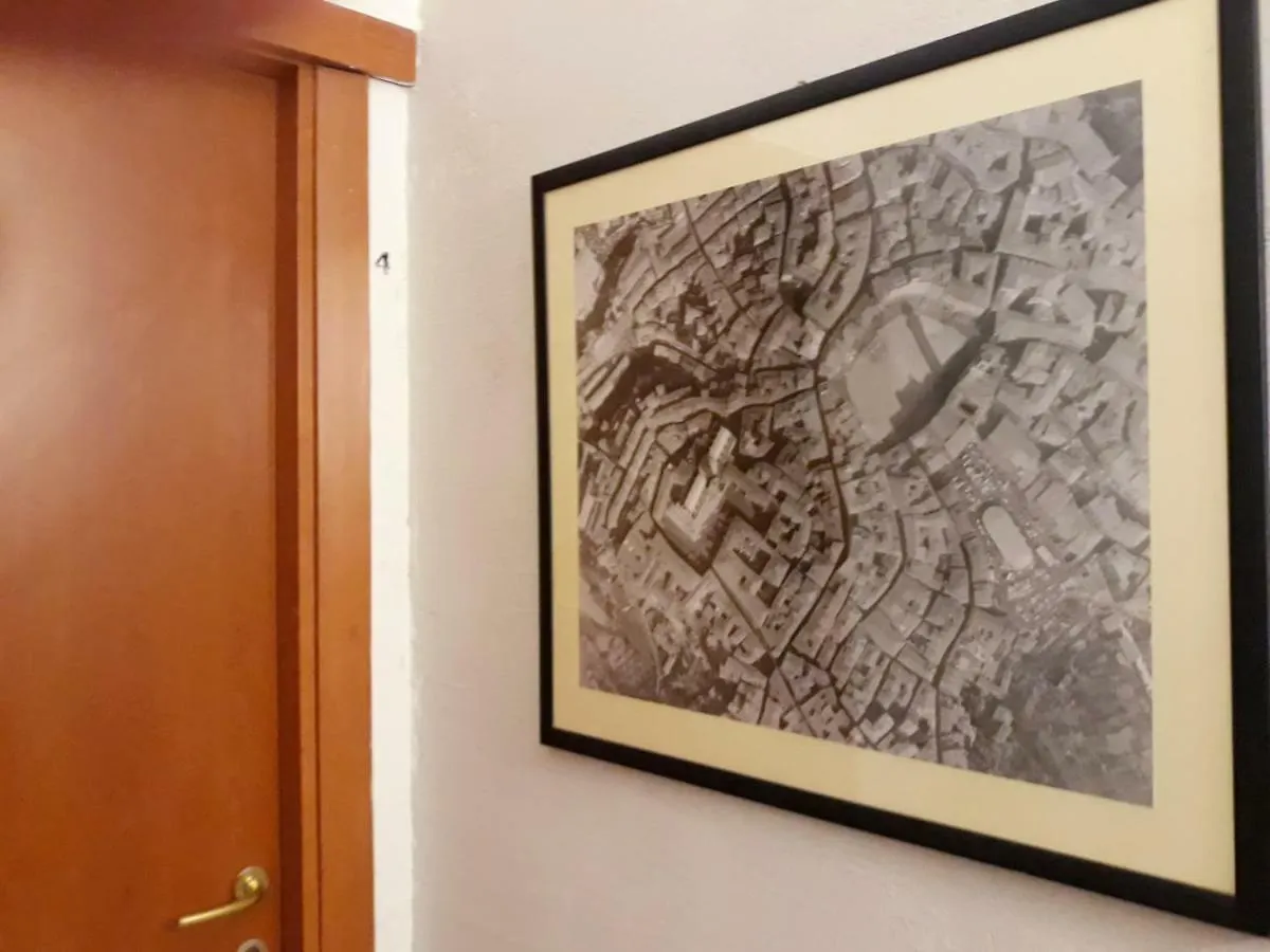 *** Affittacamere Hotel Bed In Siena Italia